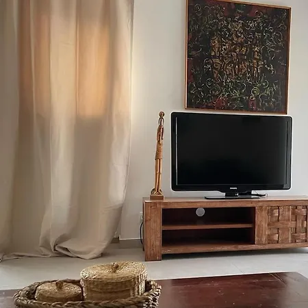 Apartment Seafront House In