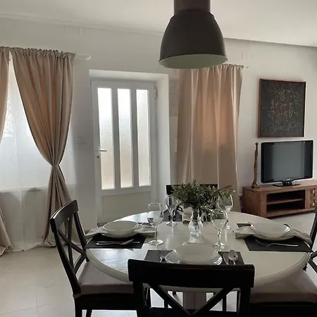 Seafront House In Dubrovnik